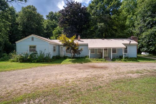 7533 Bendere Rd, Hickory Corners, MI, 49060-9719 | Card Image