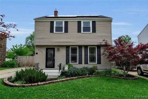 210 Woodcrest Dr, Buffalo, NY, 14220-2862 | Card Image