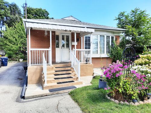 3 Saugeen Cres, Scarborough, ON, M1K3M8 | Card Image