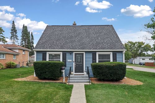 500 E Stimmel St, West Chicago, IL, 60185-3447 | Card Image