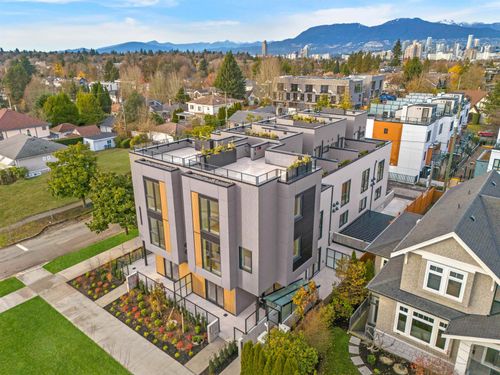 585 W 29th Ave, Vancouver, BC, V5Z2H8 | Card Image