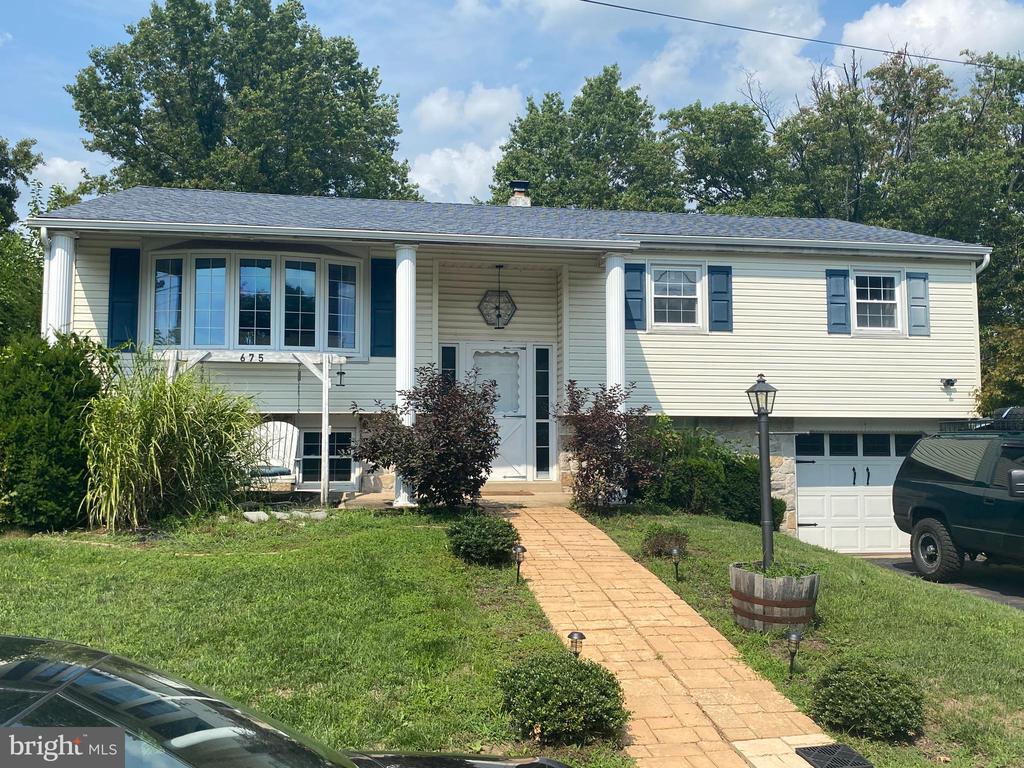 Dori Ln, Pottstown, PA 19464
