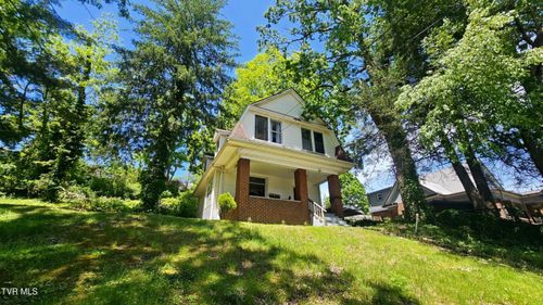 736 The Terrace St Nw, Norton, VA, 24273-1913 | Card Image