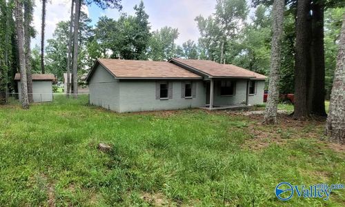 94 Herring Rd, Hartselle, AL, 35640-8228 | Card Image