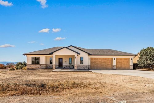 145 S Middlecoff Dr, Pueblo West, CO, 81007-1820 | Card Image