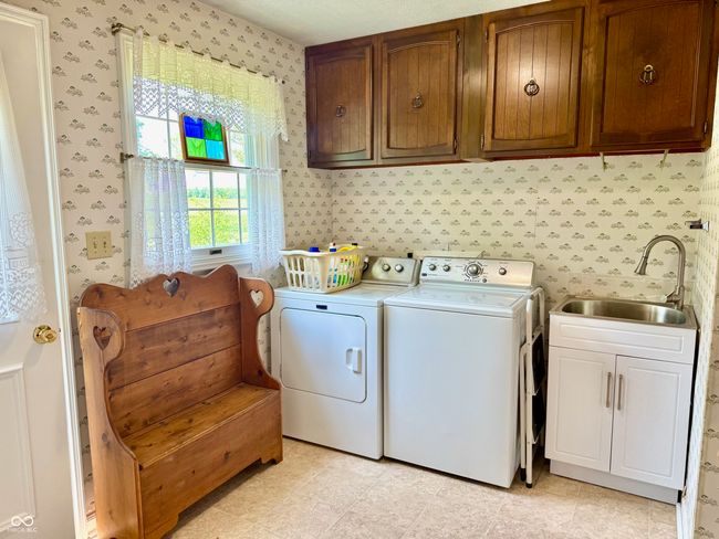 1550 S 100 W, House other with 3 bedrooms, 2 bathrooms and null parking in Hartford City IN | Image 23