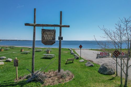 10 North Road, Lamoine, ME, 04605 | Card Image