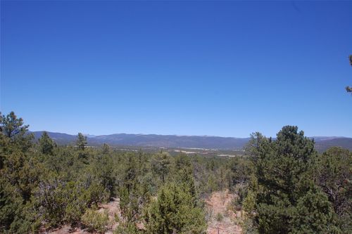 40 Raven Ridge Ln, Rowe, NM, 87562-5049 | Card Image