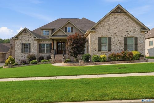 113 Parker Hall Dr, Madison, AL, 35756-7207 | Card Image