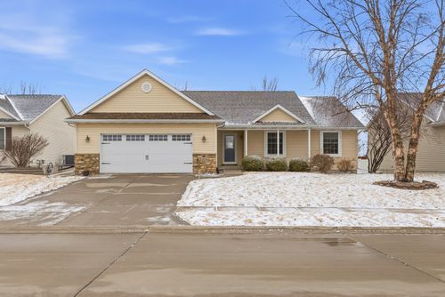 4514 Sapphire Ln, Bettendorf, IA, 52722-5001 | Card Image