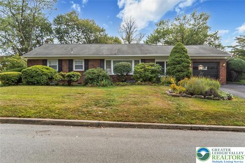 4218 Windsor Dr, ALLENTOWN, PA, 18104-4406 | Card Image