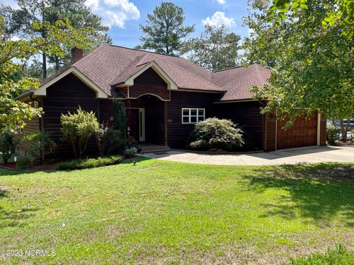 245 Lakeside Dr, Aberdeen, NC, 28315-8665 | Card Image