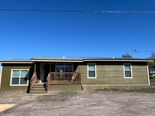 516 W Schleicher, Karnes City, TX, 78118-2803 | Card Image