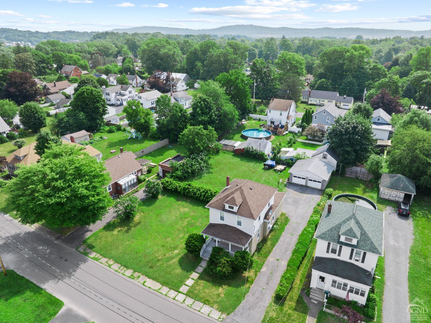 Landon Ave, Catskill, NY 12414