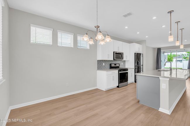 575 Buttonwood Loop, House other with 3 bedrooms, 2 bathrooms and null parking in Yulee FL | Image 10
