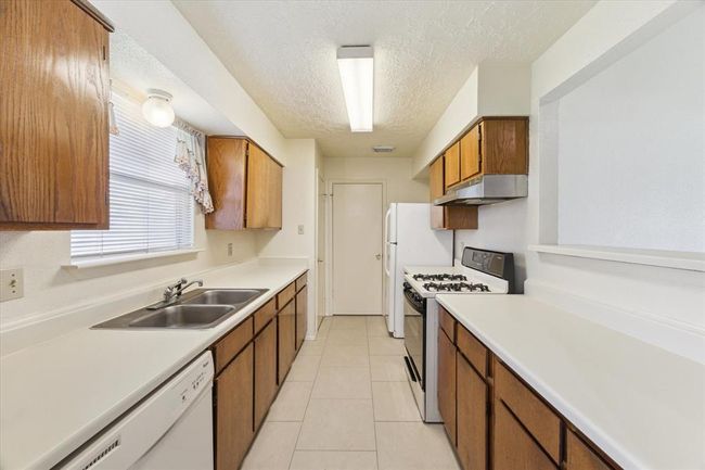 1006 W Brompton Dr, House other with 2 bedrooms, 1 bathrooms and 1 parking in Pearland TX | Image 8