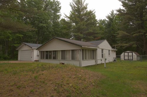 7798 Oak Rd, Saint Helen, MI, 48656-8224 | Card Image