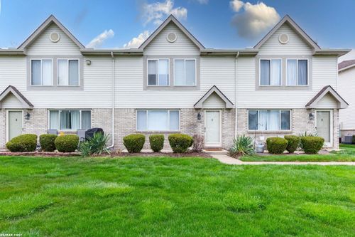 29409 Maurice Ct, Chesterfield, MI, 48047-3752 | Card Image