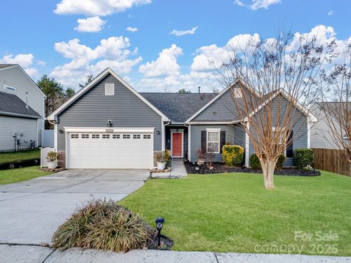 5822 Briggs Dr, Charlotte, NC, 28269-6199 | Card Image