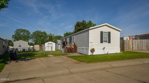4304 Drake Drive, Bismarck, ND, 58503 | Card Image