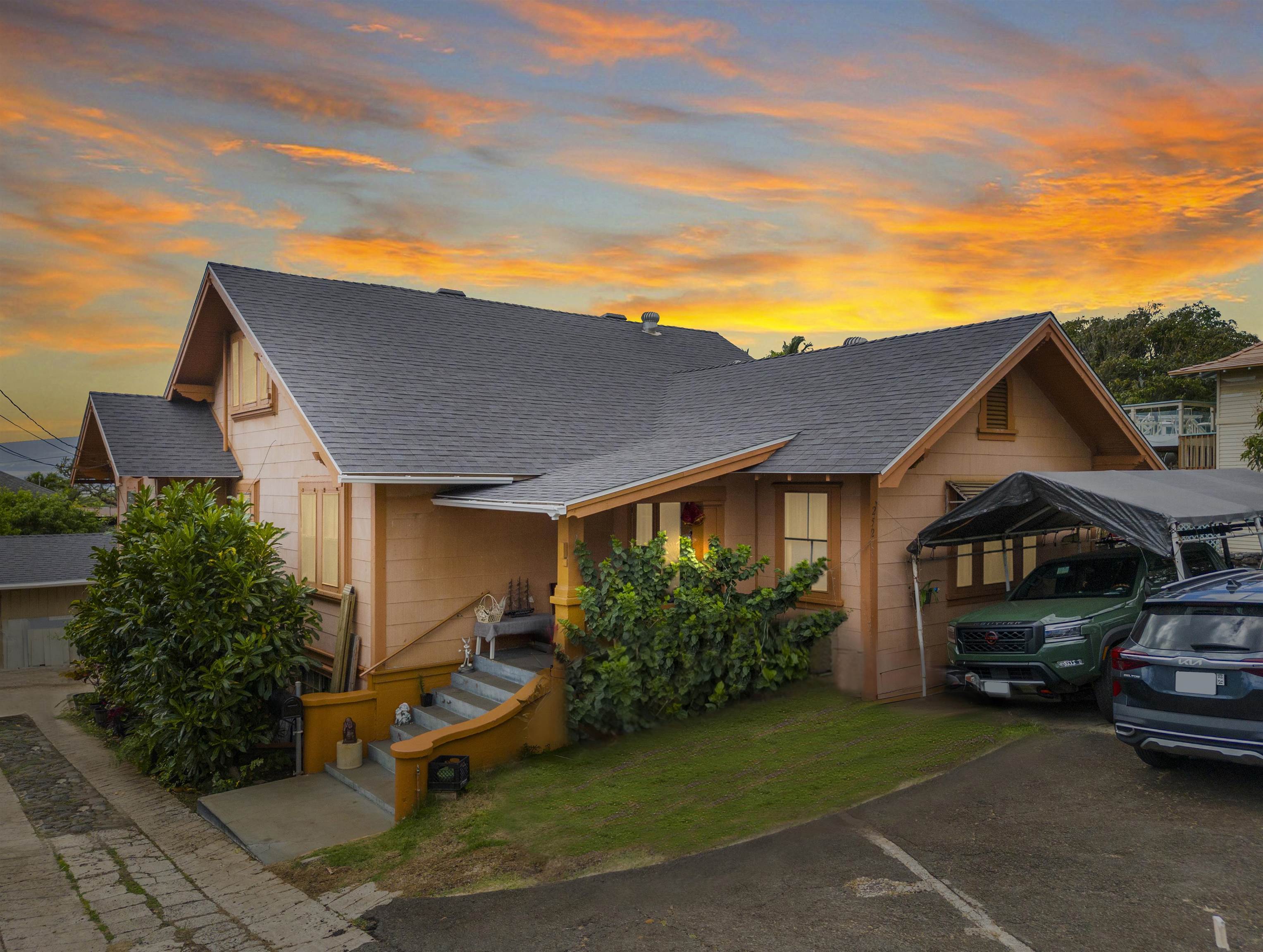 Halenani Dr, Wailuku, HI 96793