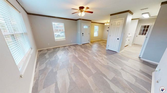 207 Wilder Dr, House other with 3 bedrooms, 2 bathrooms and null parking in Hooks TX | Image 9