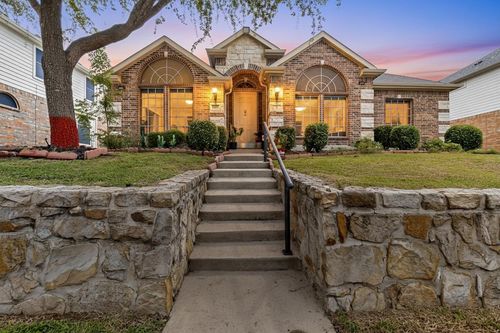 918 Myers Meadow Dr, Garland, TX, 75043-3711 | Card Image