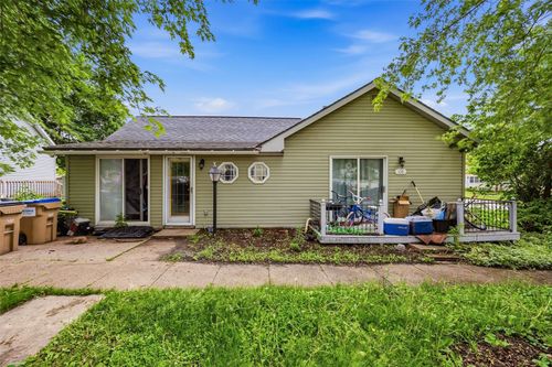 100 W North St, Olin, IA, 52320-4716 | Card Image