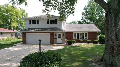 200 Montieth Ave, Joliet, IL, 60433-1730 | Card Image