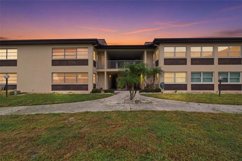 104-5242 Opal Ln, New Port Richey, FL, 34652-3358 | Card Image