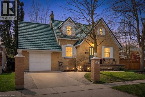 87 Lydia St, Kitchener, ON, N2H1V6 | Card Image
