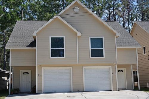 614 Foster Street, Tomball, TX, 77375 | Card Image