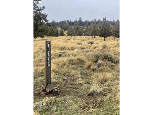 70445 Nw Lower Valley Dr, Terrebonne, OR, 97760-9055 | Card Image