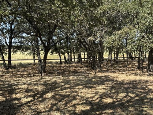 986 County Road 1785, Sunset, TX, 76270-4911 | Card Image