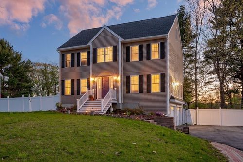 131 Merrill, Haverhill, MA, 01830 | Card Image