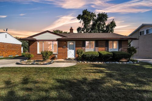 29734 Lamar Ln, Livonia, MI, 48152-4525 | Card Image