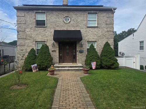 59 Mayfair Rd, Yonkers, NY, 10710-4112 | Card Image