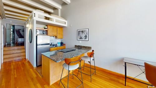 apt-511-12 Stoneholm St, Boston, MA, 02115-2978 | Card Image