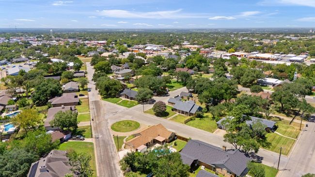 Aerial view of property's location featuring nearby suburban area | Image 38