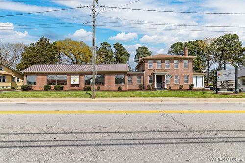 219 E Atlantic St, South Hill, VA, 23970-2003 | Card Image