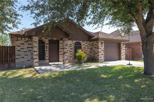 1825 Largo St, Weslaco, TX, 78596-5075 | Card Image