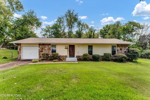 8914 Ripon Cir, Knoxville, TN, 37923-1536 | Card Image