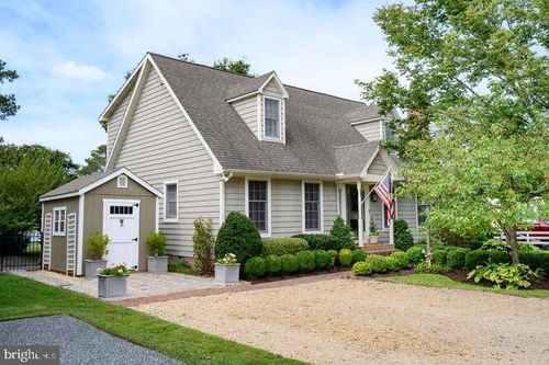 111 First St, OXFORD, MD, 21654-1202 | Card Image