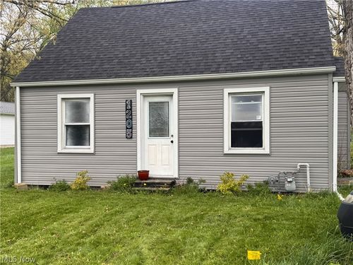 1205 Shannon Rd, Girard, OH, 44420-1411 | Card Image
