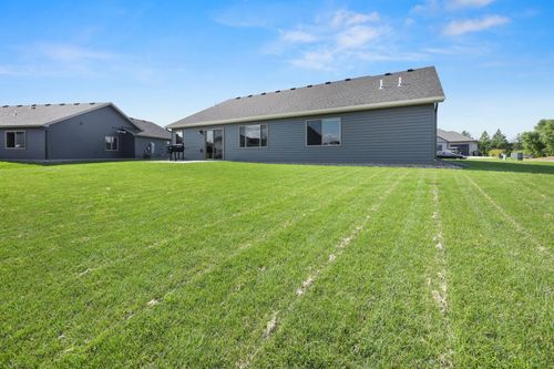 214 Woolgrass Way, Avon, MN, 56310-4546 | Card Image