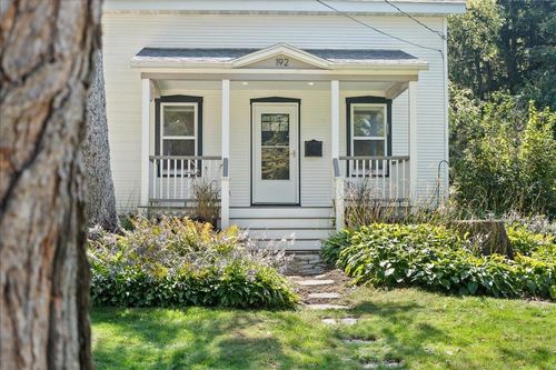 192 State Street, Oregon, WI, 53575 | Card Image