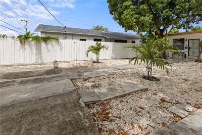 2453 Sw 17th St, House other with 5 bedrooms, 3 bathrooms and null parking in Miami FL | Image 3