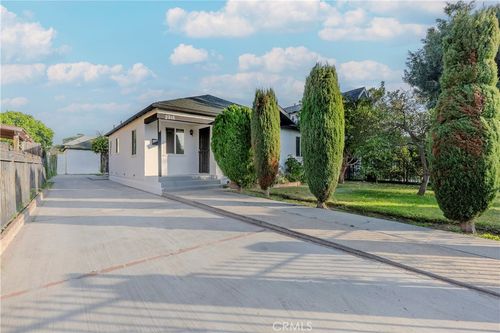 2916 Halldale Ave, Los Angeles, CA, 90018-3139 | Card Image