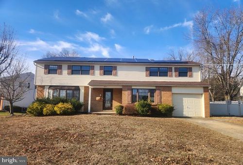 15 Lantern Lane, TURNERSVILLE, NJ, 08012 | Card Image