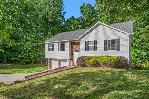 2013 Priya Street, Thomasville, NC, 27360 | Card Image